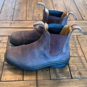 Blundstone Dark Brown Chelsea Boots